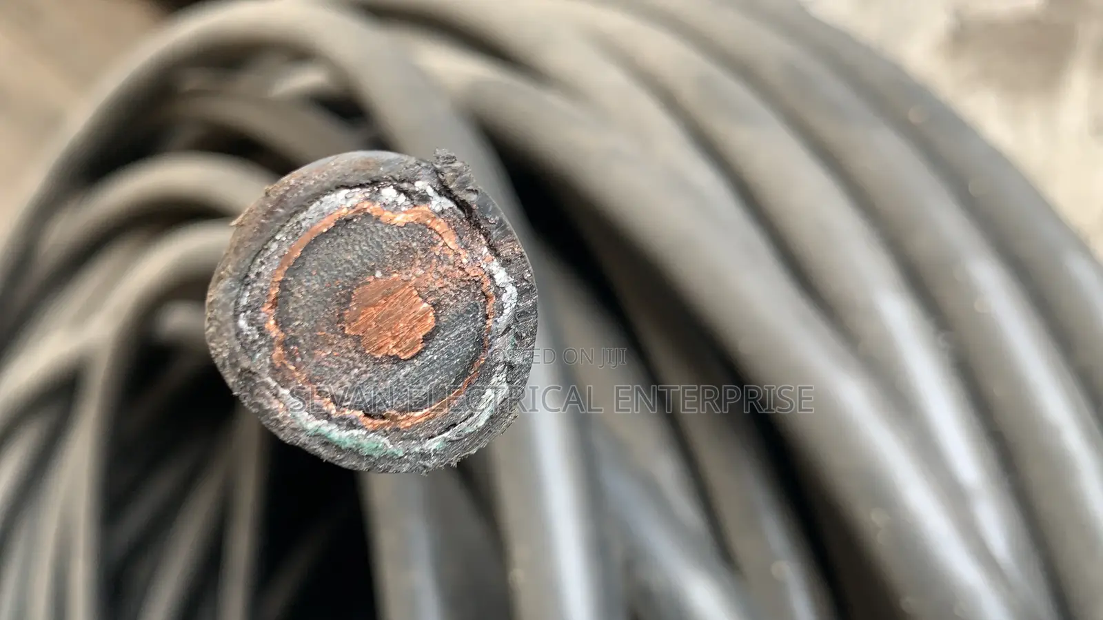 35mm - 50mm 4 core armoured cable for underground power distribution